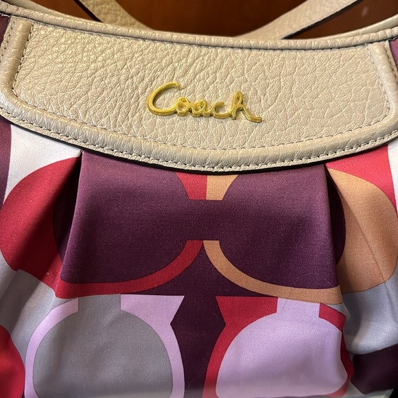 Coach  F21705  Rare  scarf print East – West Celeste hobo bag  shoulder bag LNEW - Picture 4 of 17